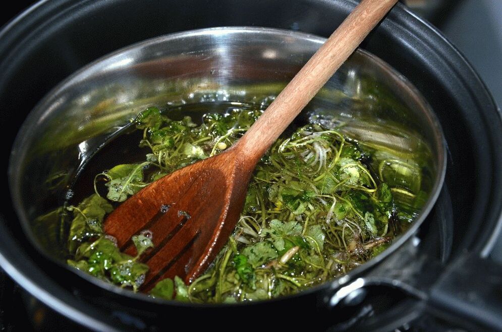 Herbal decoction with celandine against nail fungus